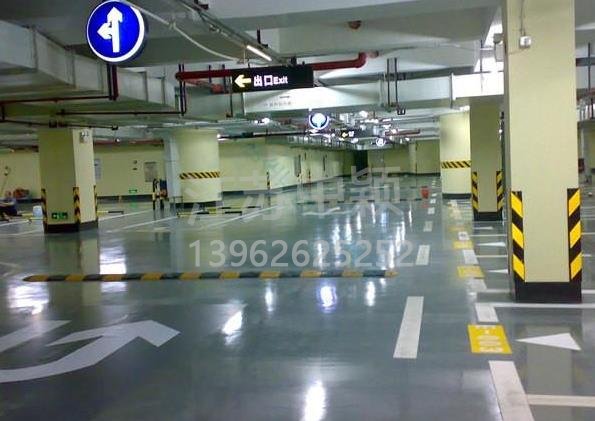 金剛砂耐磨地坪報(bào)價(jià)費(fèi)用，做地下車庫(kù)金剛砂耐磨地坪貴嗎？