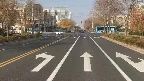 蘇州道路劃線多少錢一米造價？中穎價格合理