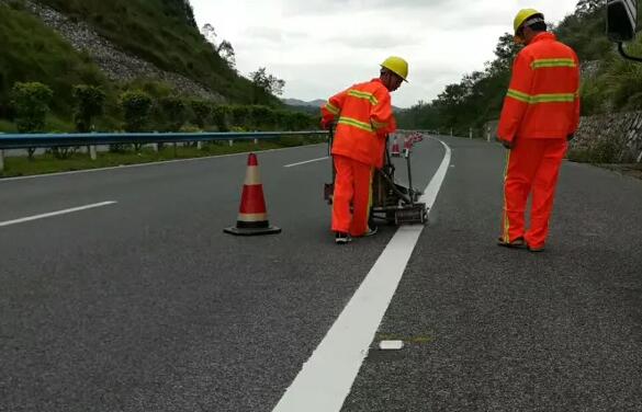 蘇州道路劃線公司施工水平要達到哪種標準？