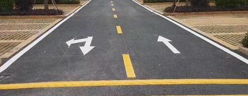 企業(yè)廠區(qū)道路劃線首選——江蘇中穎，專業(yè)、優(yōu)質(zhì)，讓安全出行無憂
