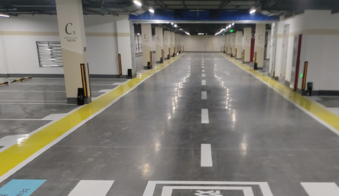 無(wú)錫車庫(kù)車位劃線施工？ 江蘇中穎口碑好